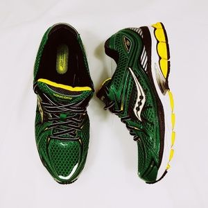 Saucony Hurricane 12 Running Shoe - Size 9.5